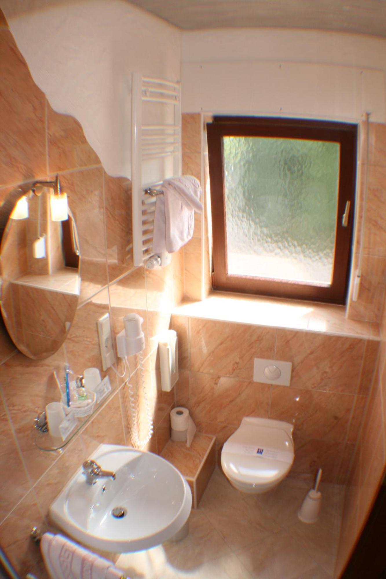 Hotel Geromont Plaidt Phòng bức ảnh